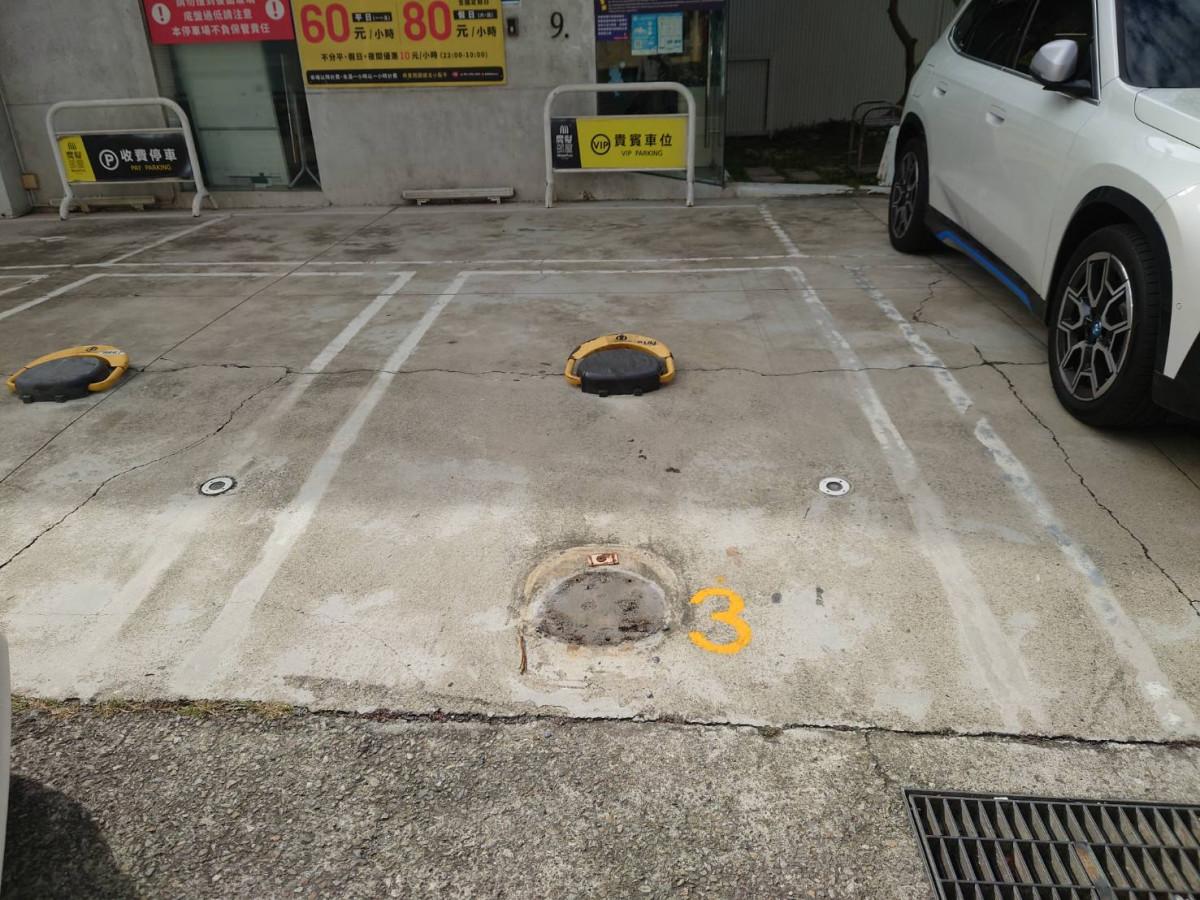 魔髮部屋精誠車位