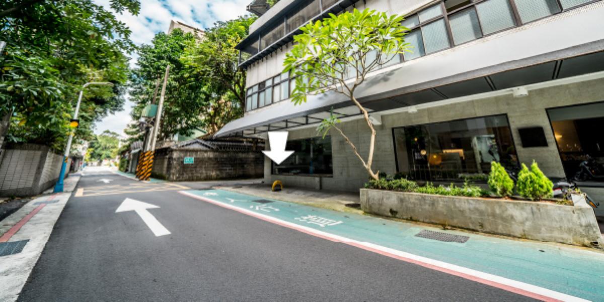 青田街鄰近車位