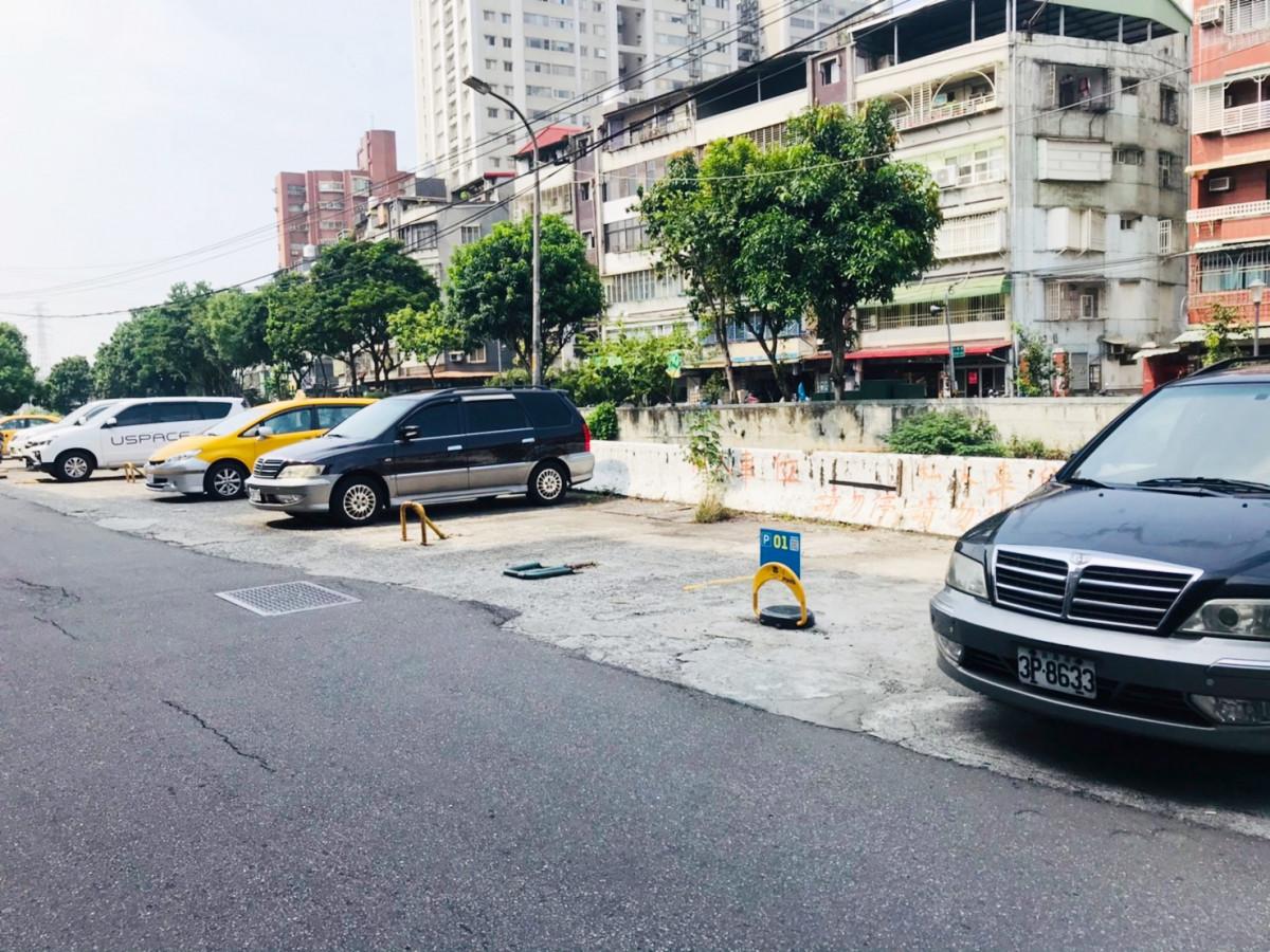 中和中山路車位