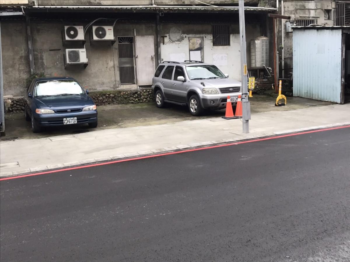 林家花園鄰近車位