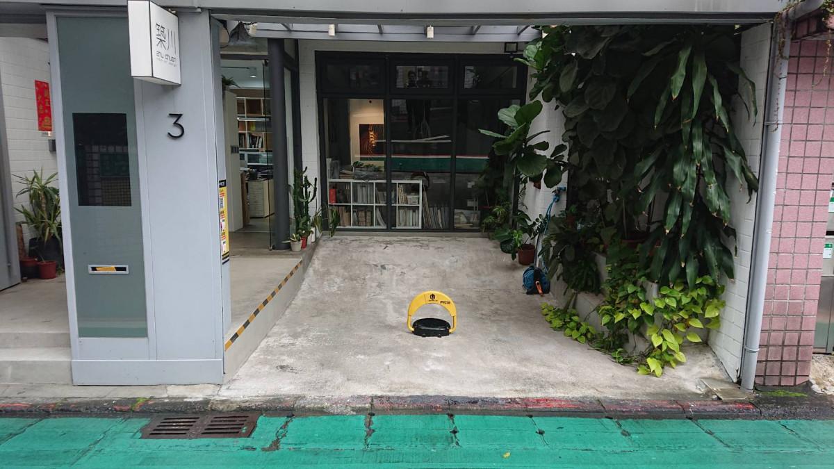 遼寧夜市鄰近車位