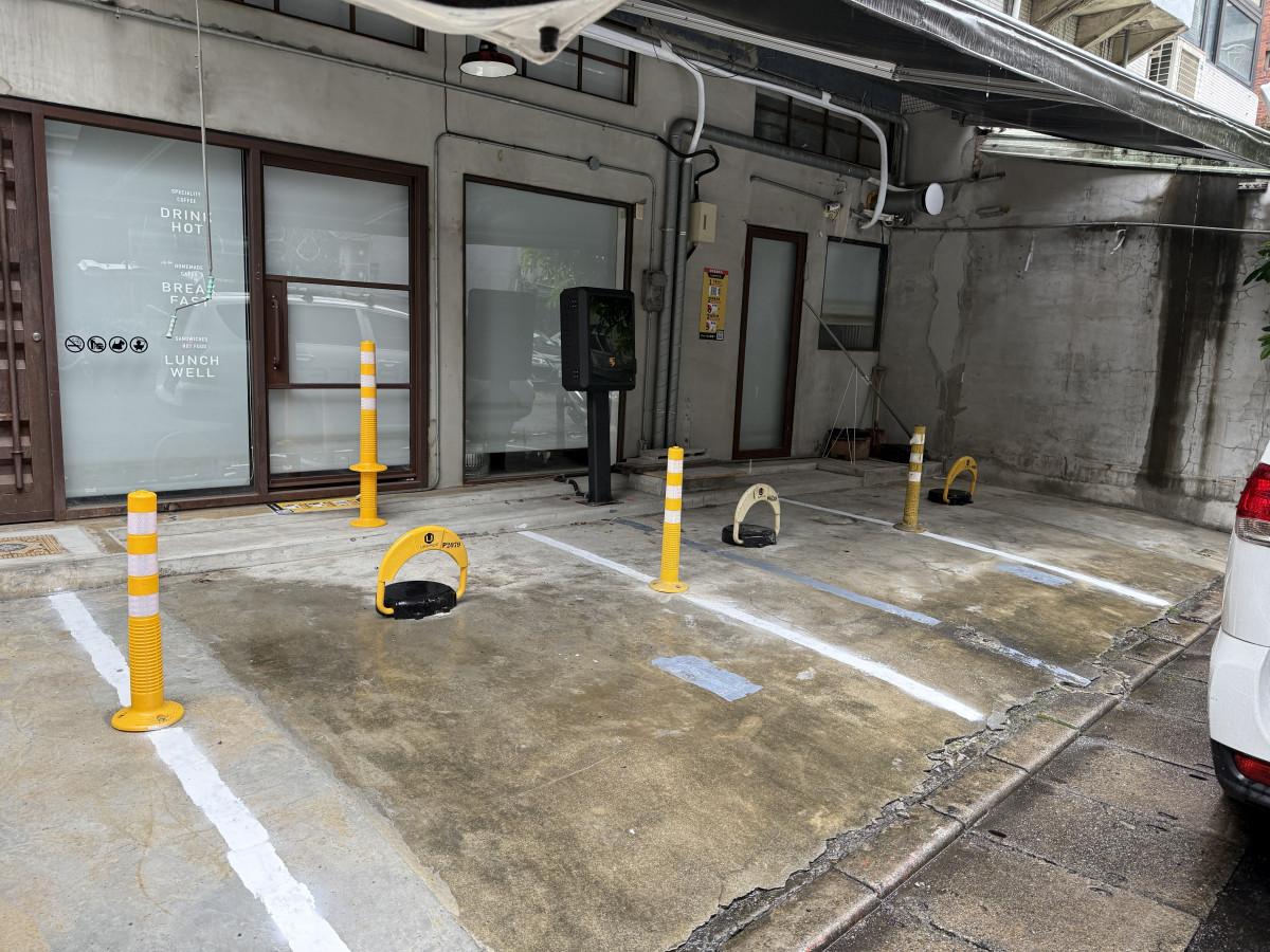 舒服生活咖啡廳絕美車位