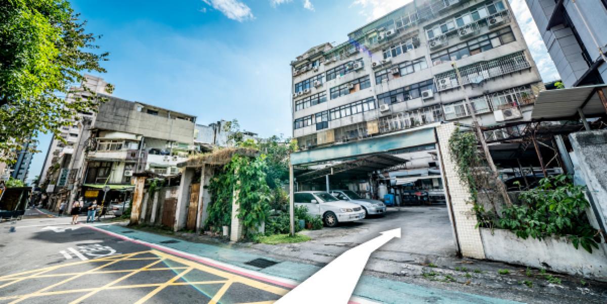 長安國小鄰近車位