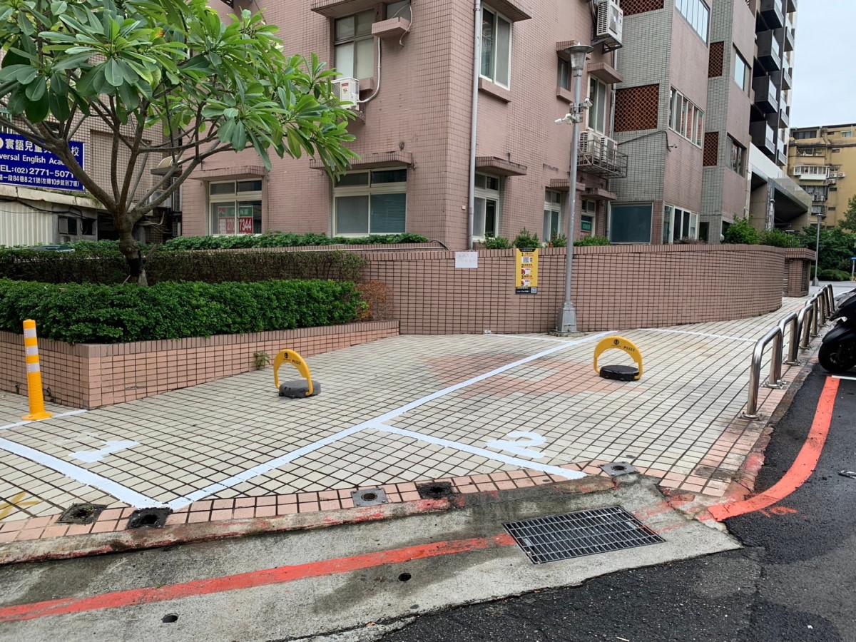 忠孝復興精華車位