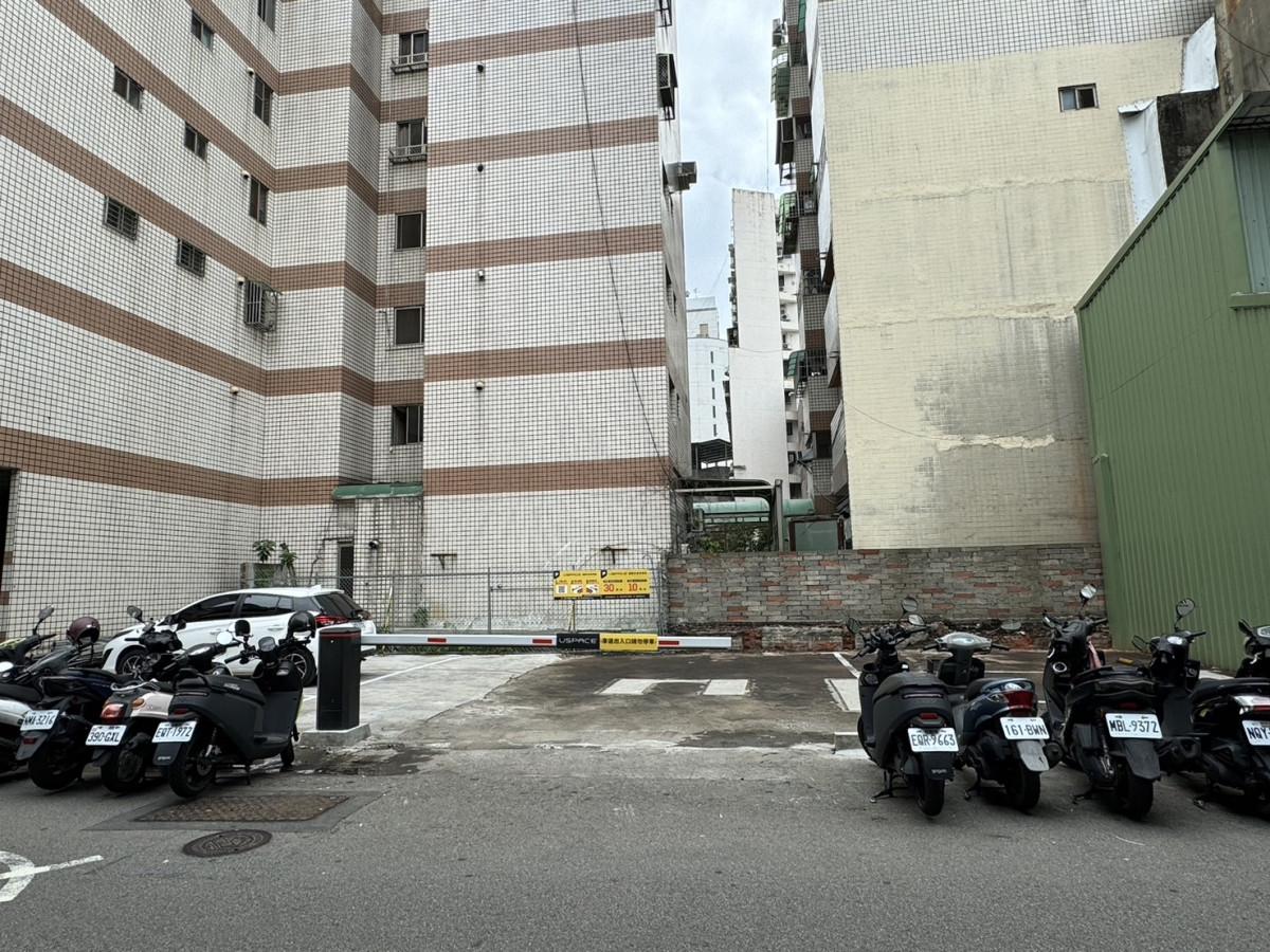 復興路二段99巷停車場