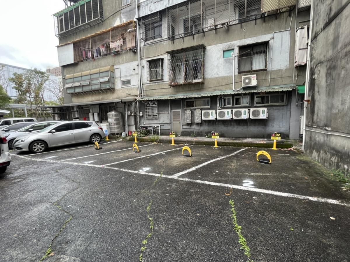 松山工農精華車位