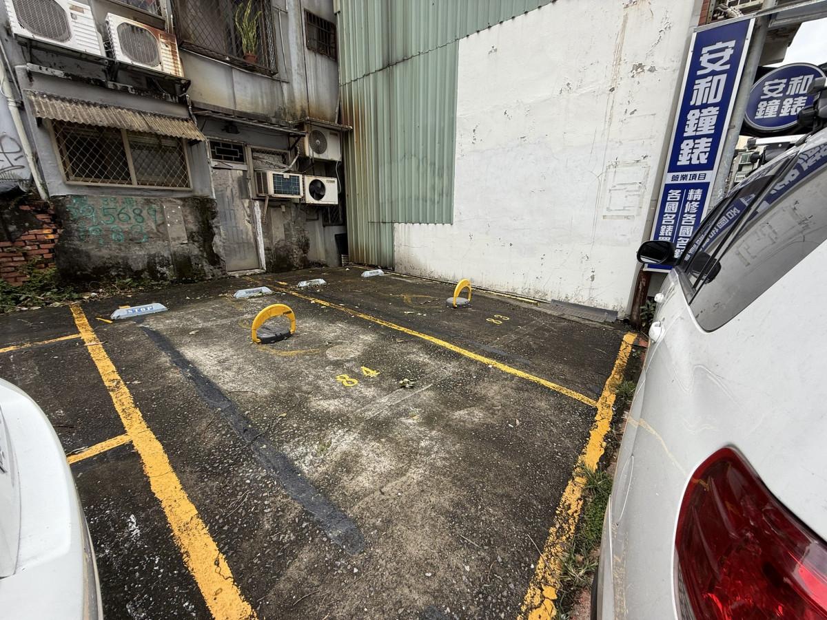 文昌街鄰近車位