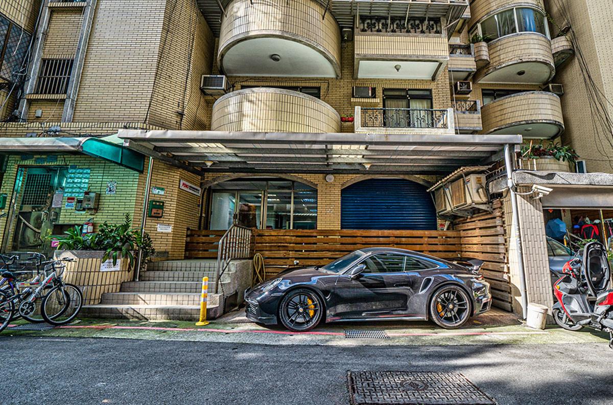長安東路精華車位(前門)