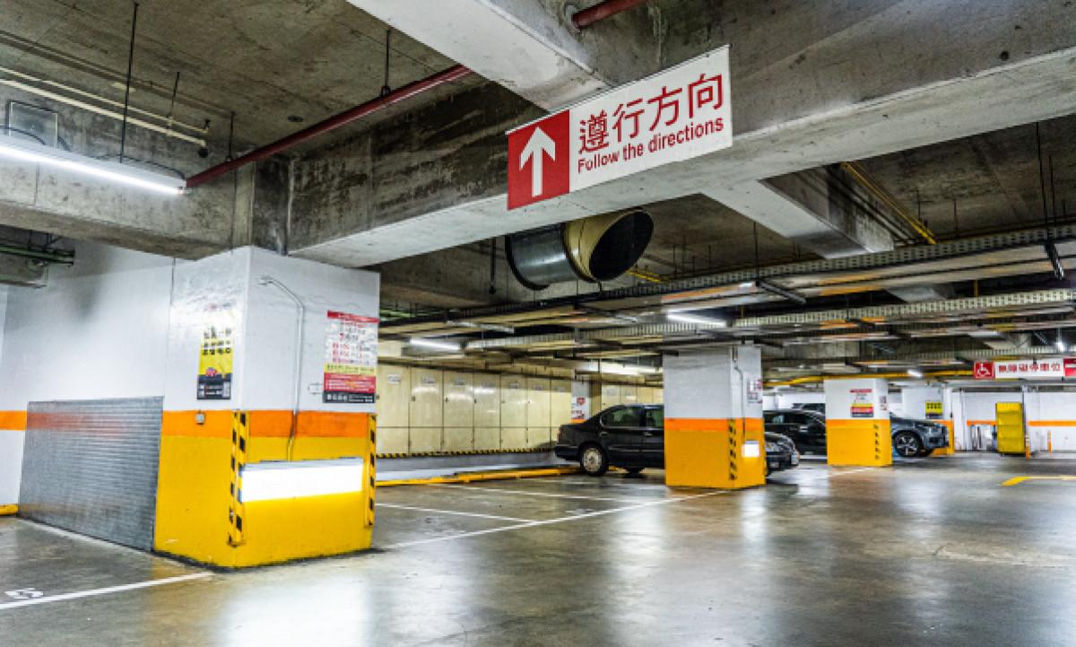 大潤發中和店4號專用樁 - J1772