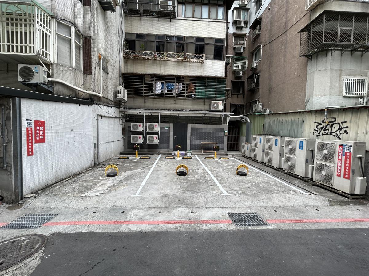 鼎康華廈精華車位(延吉街)