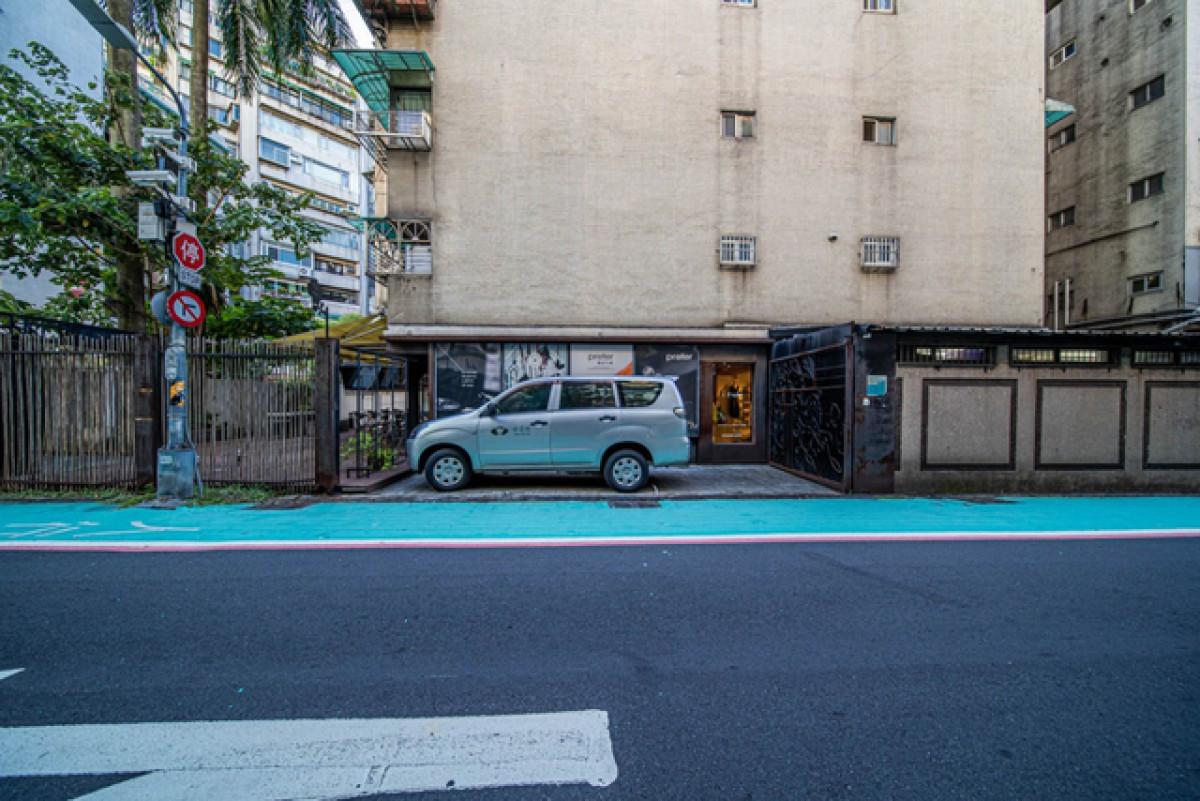 初生 生 旗艦店