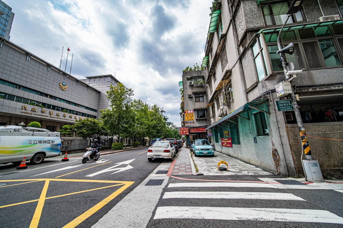 刑事警察局車位