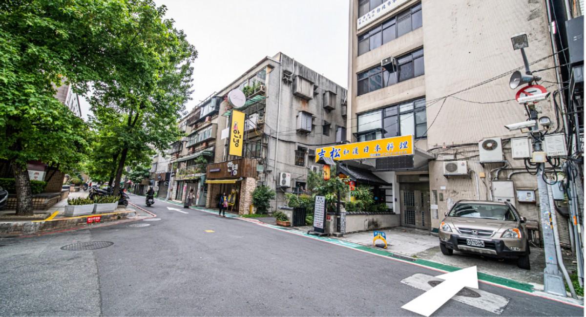 中山北路車位(吉松日本料理旁)