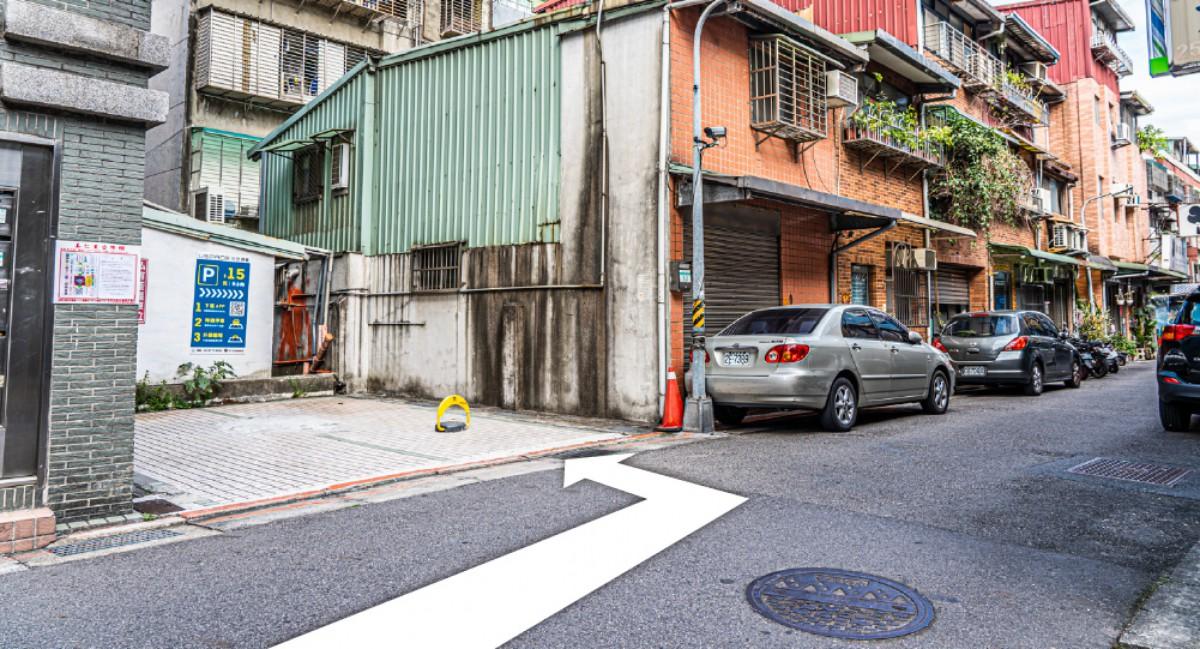 台視臨近車位(寧安街)