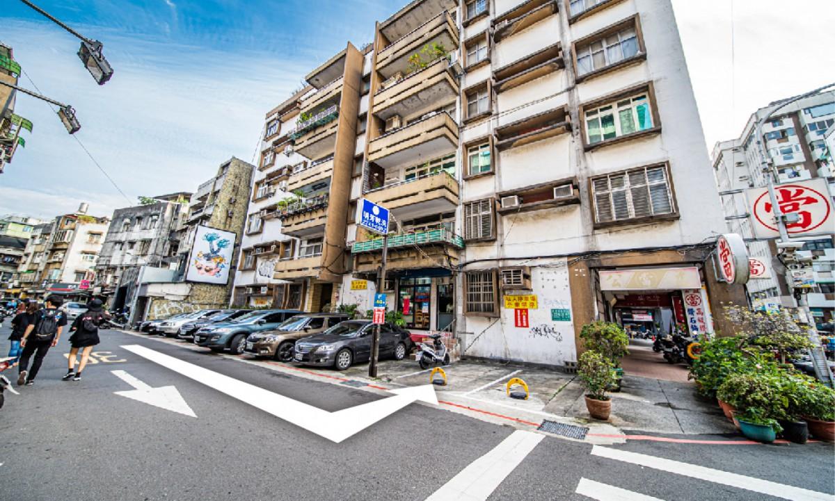 永春大廈(波記茶餐廳對面)