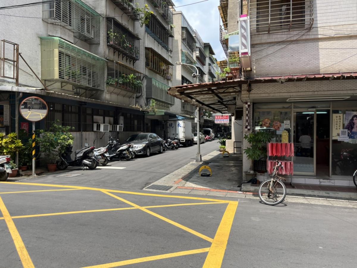 松隆虎林街3020車位