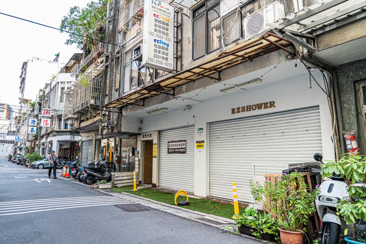 京站廣場鄰近車位