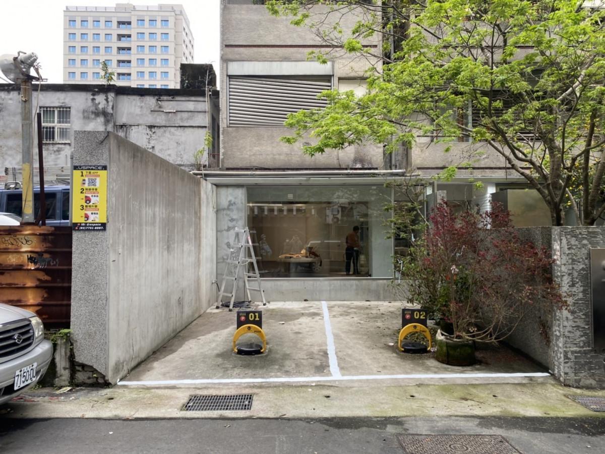 聚鑫行銷前車位