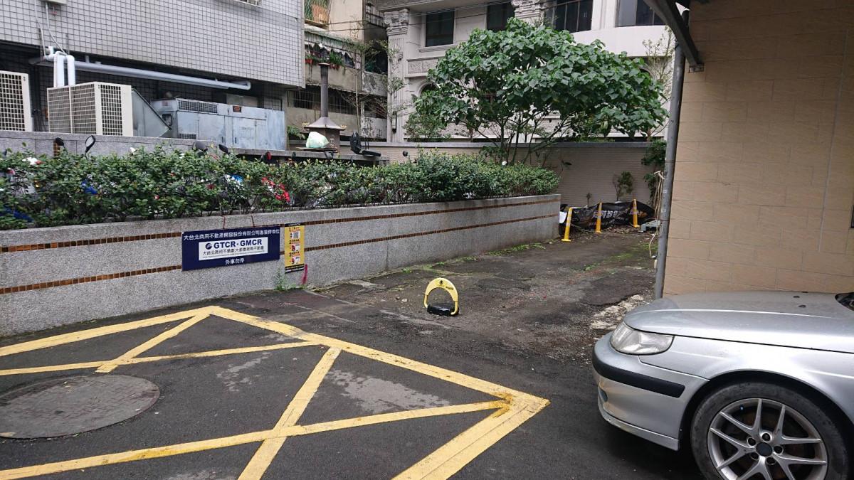 思源路大都會車位