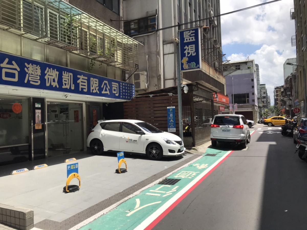 南京吉林路鄰近車位