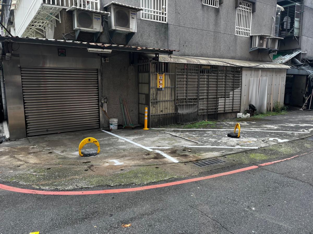 保平路93巷車位(鄰近樂華夜市)