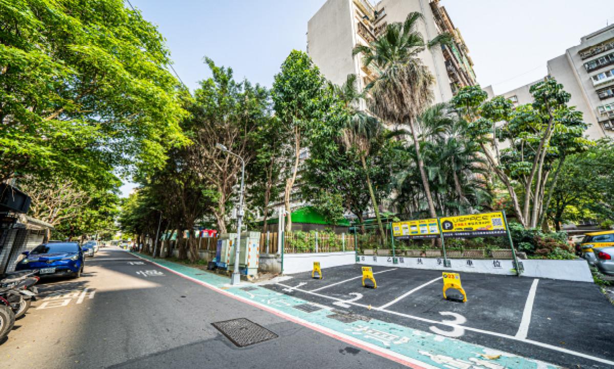 光復南路美廉社車位